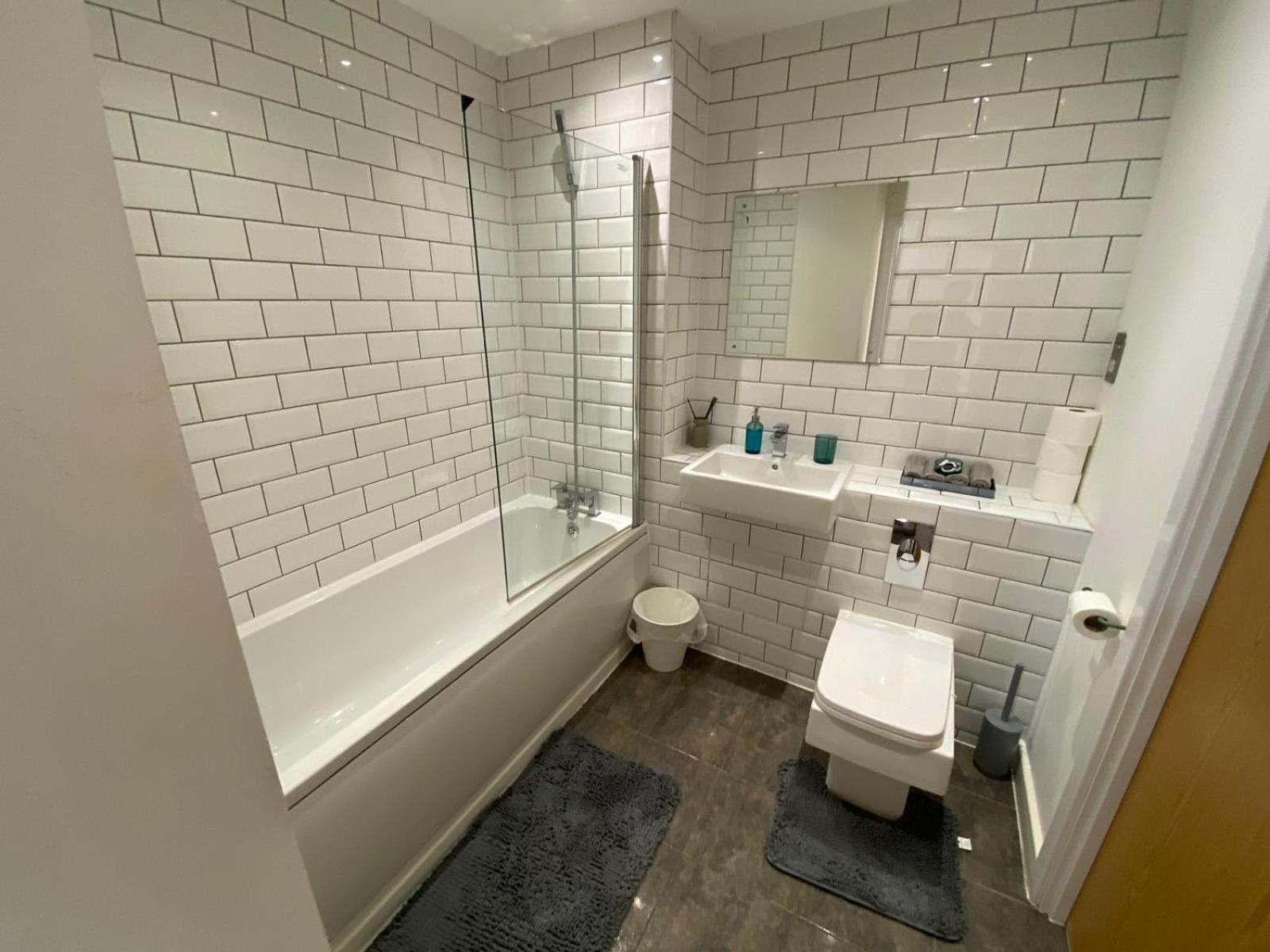 Deluxe Central Apartment - Fast Wifi- Utilitia Arena - Icc - Sea Life Centre Birmingham Ngoại thất bức ảnh